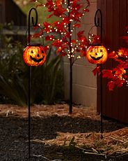 Jack-o'-Lantern solar pathway lights