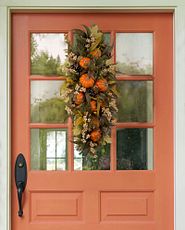 Fall swag on door
